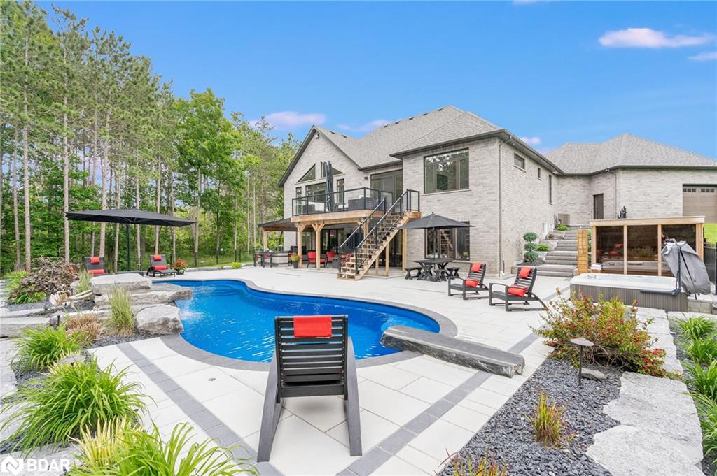 105 Mennill Drive