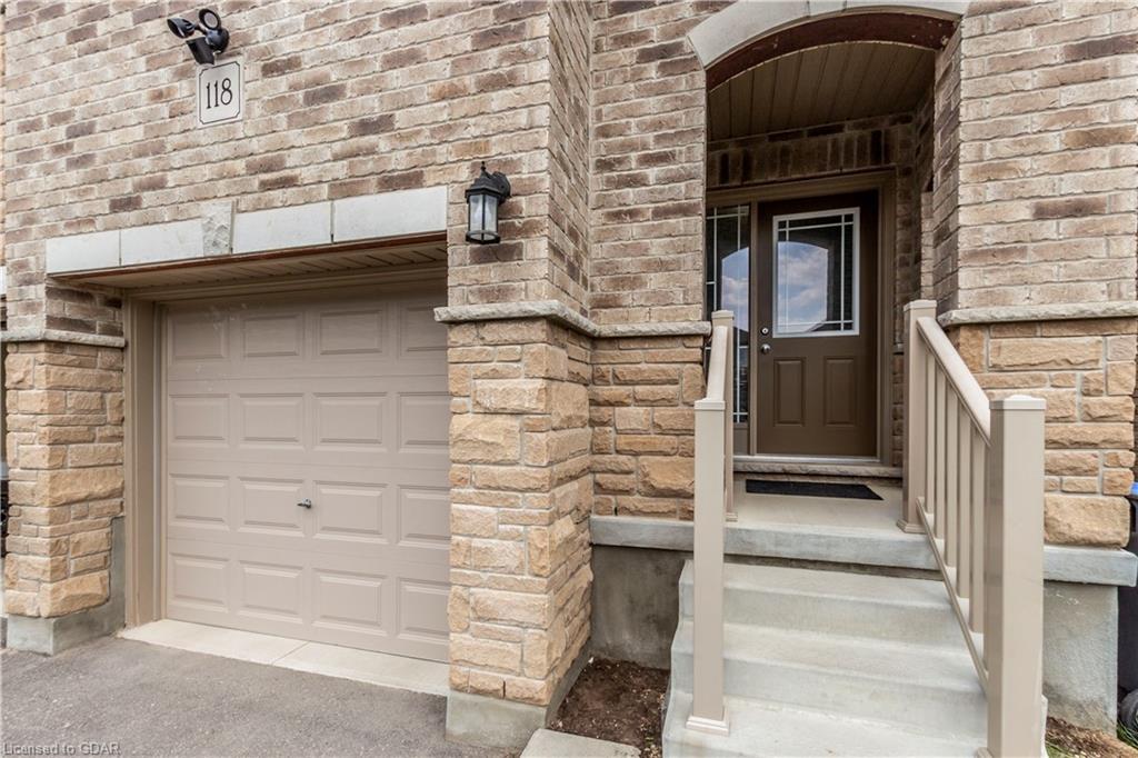 118 John Brabson Crescent
