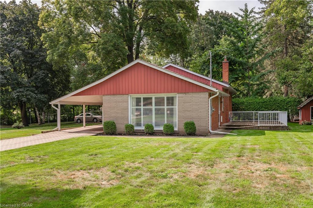 18 Woodycrest Drive