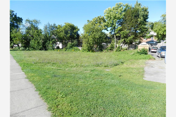 4999 Palmer Avenue, Niagara Falls