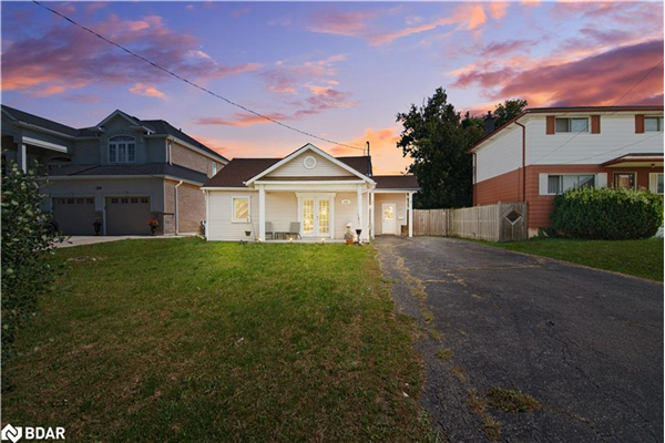 206 Green Road, Stoney Creek