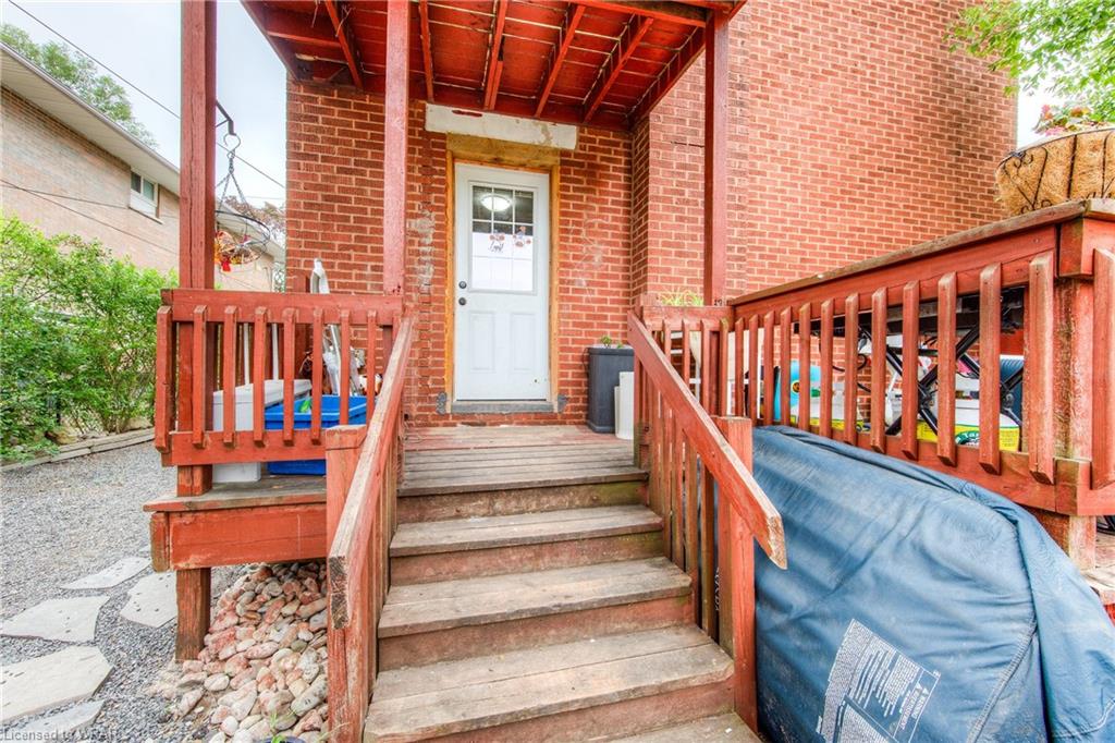 54 Franklin Street S