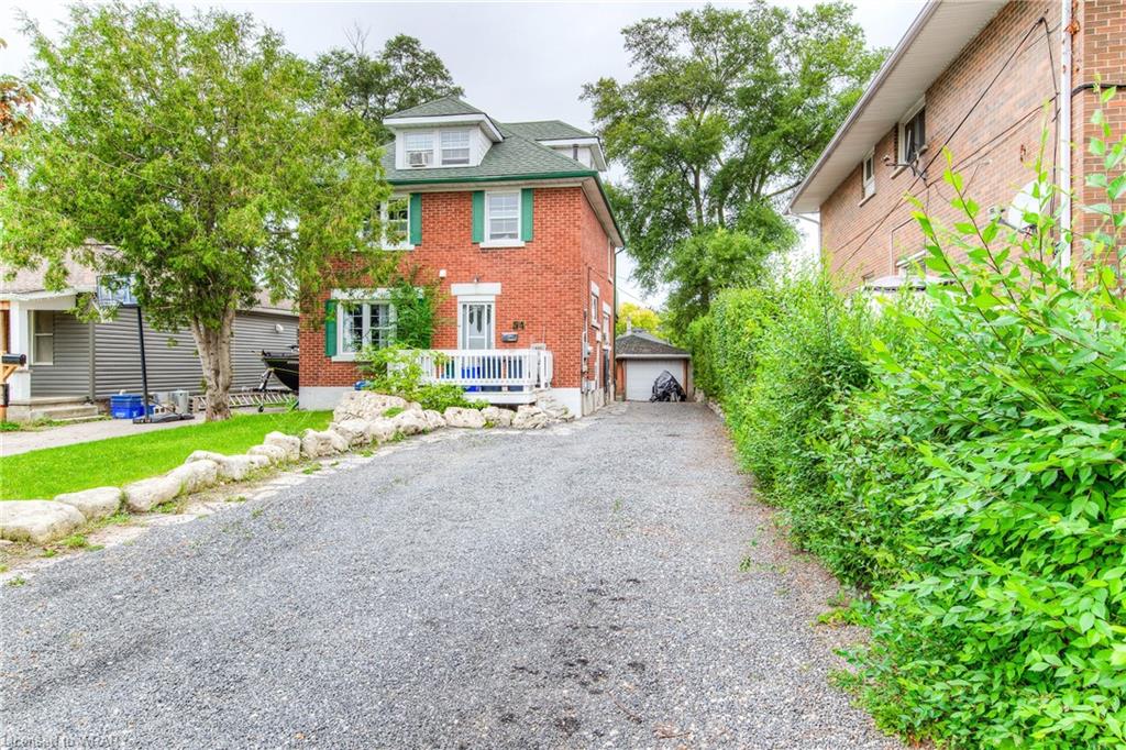 54 Franklin Street S