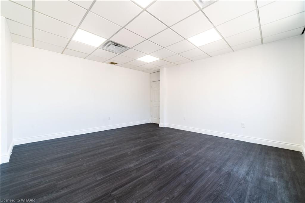 290 Dundas Street