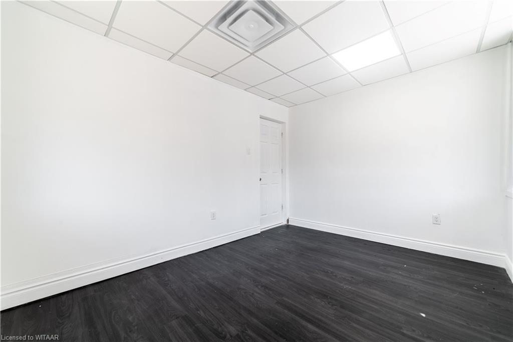 290 Dundas Street