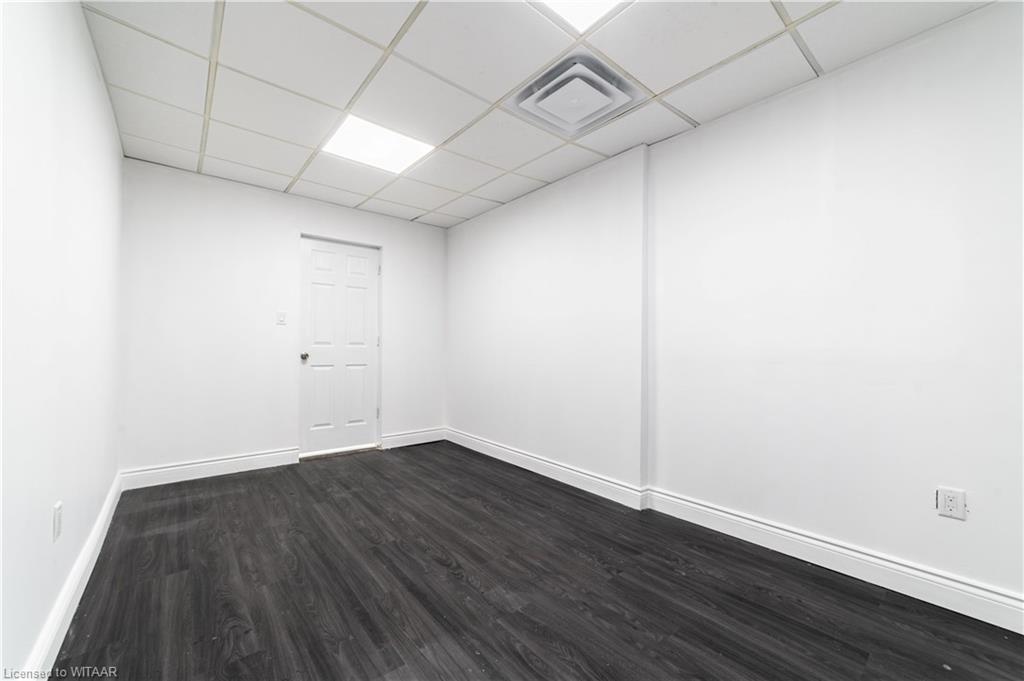 290 Dundas Street
