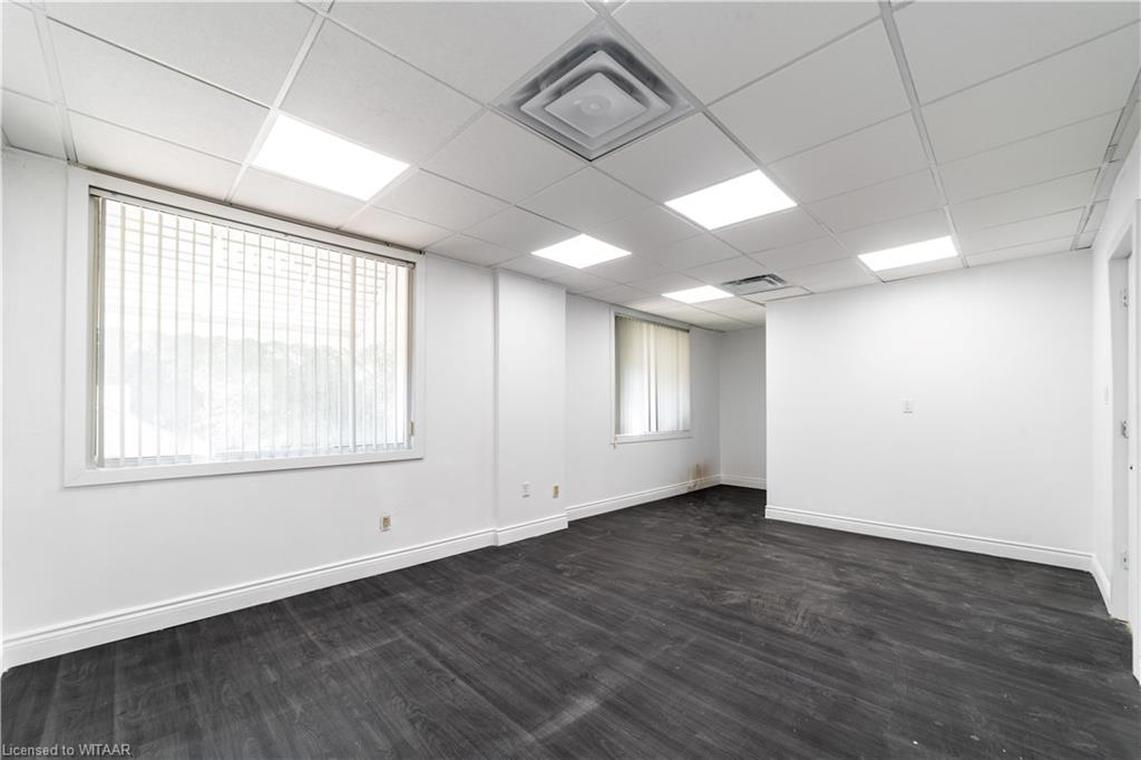 290 Dundas Street