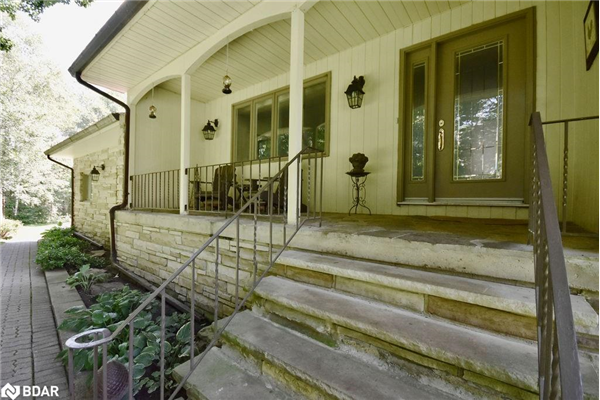 1690 Hendrie Road, Springwater