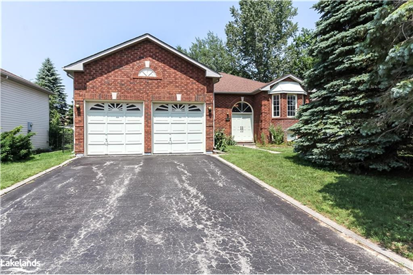 93 Silver Birch Avenue, Wasaga Beach