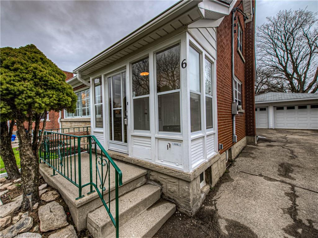 6 Margaret Avenue N
