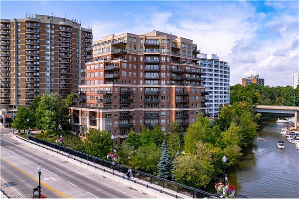 111 Forsythe Street, Oakville