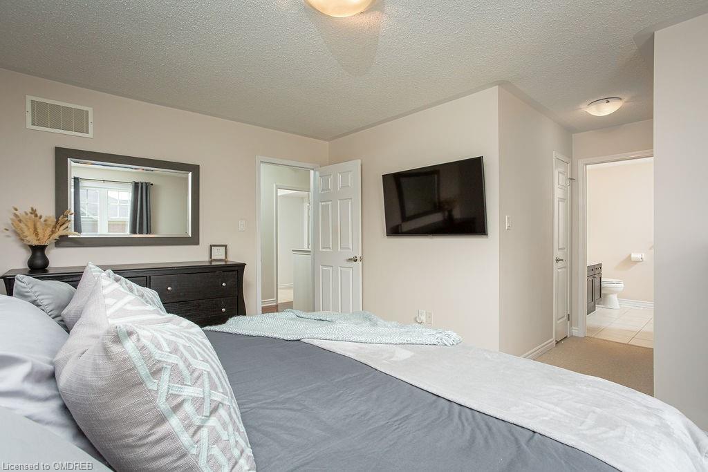 Listing 40484092 - Large Photo # 32