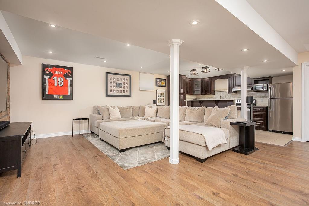 Listing 40484092 - Large Photo # 19