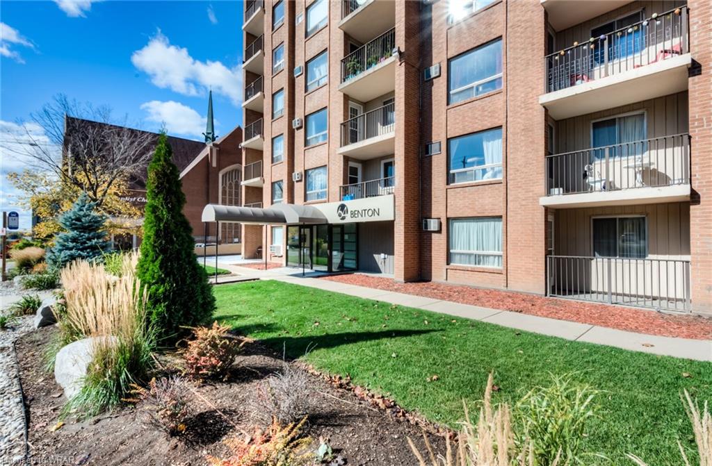 64 Benton Street, #1304