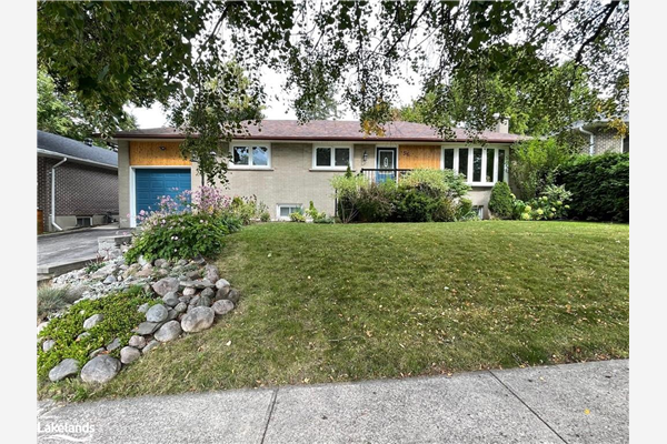 56 Marion Crescent, Barrie