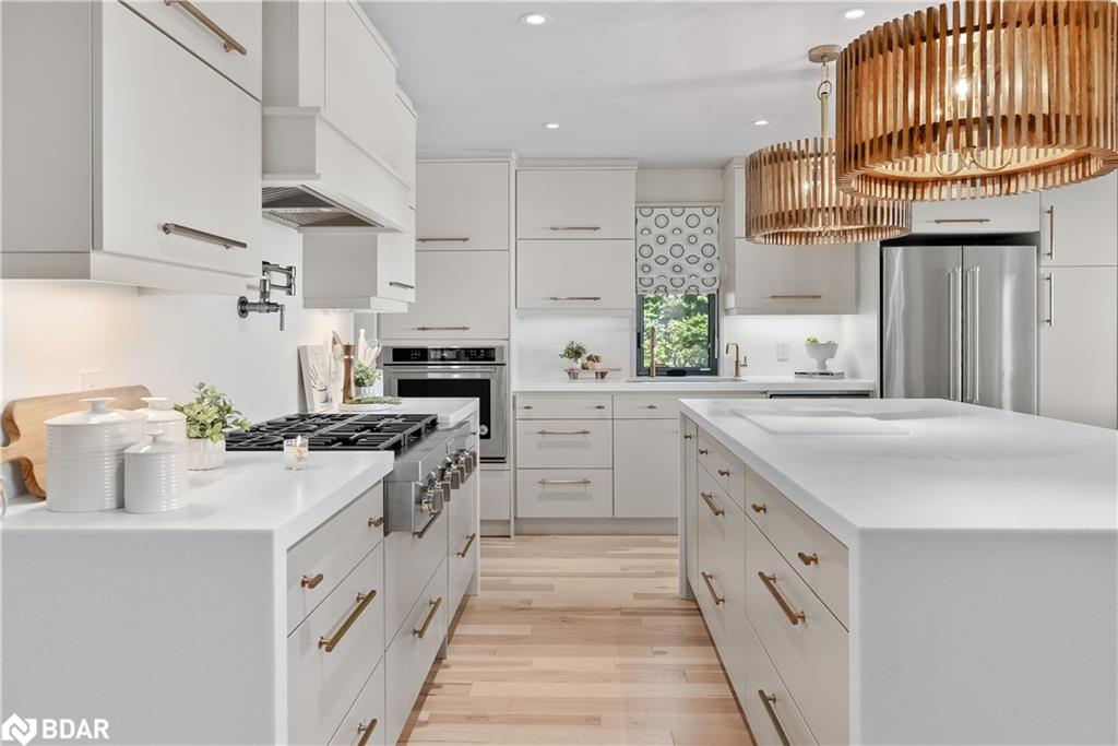3203 Summer Place