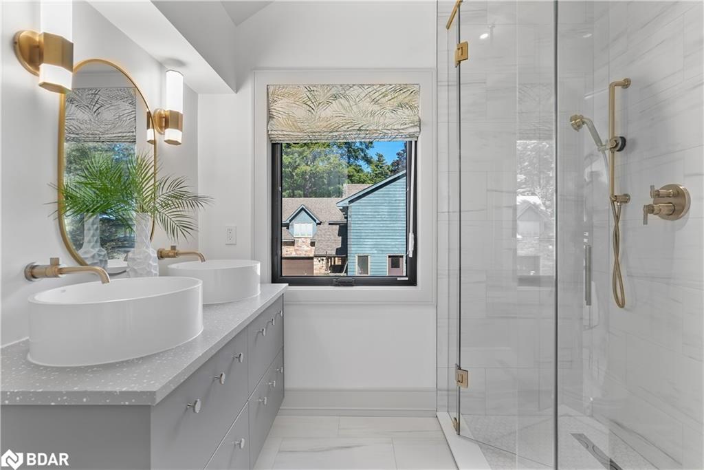 3203 Summer Place