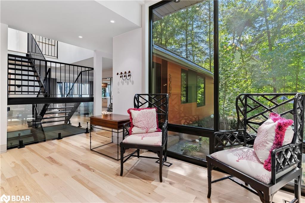 3203 Summer Place