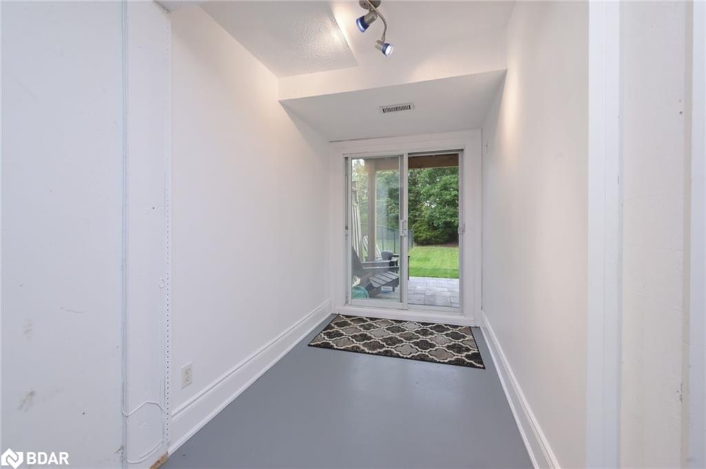 225 Baker Street