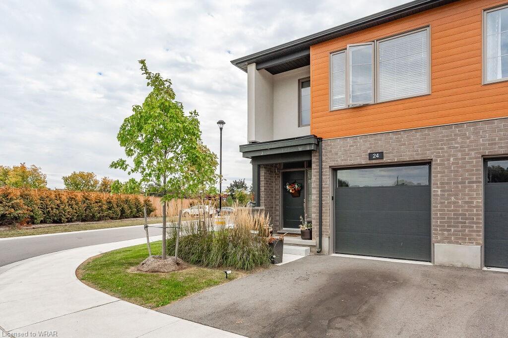 24 Steele Crescent