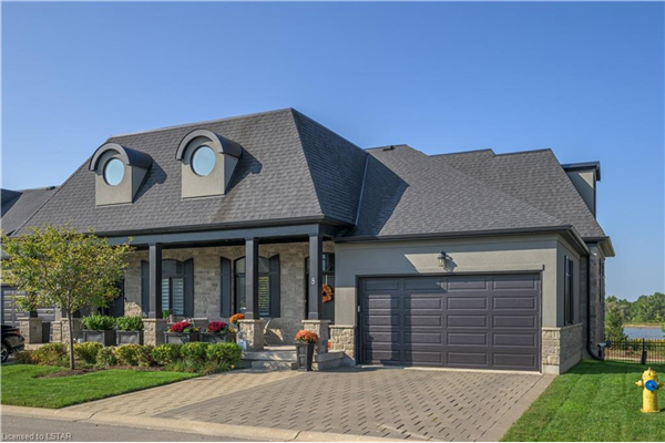 2215 Callingham Drive, London