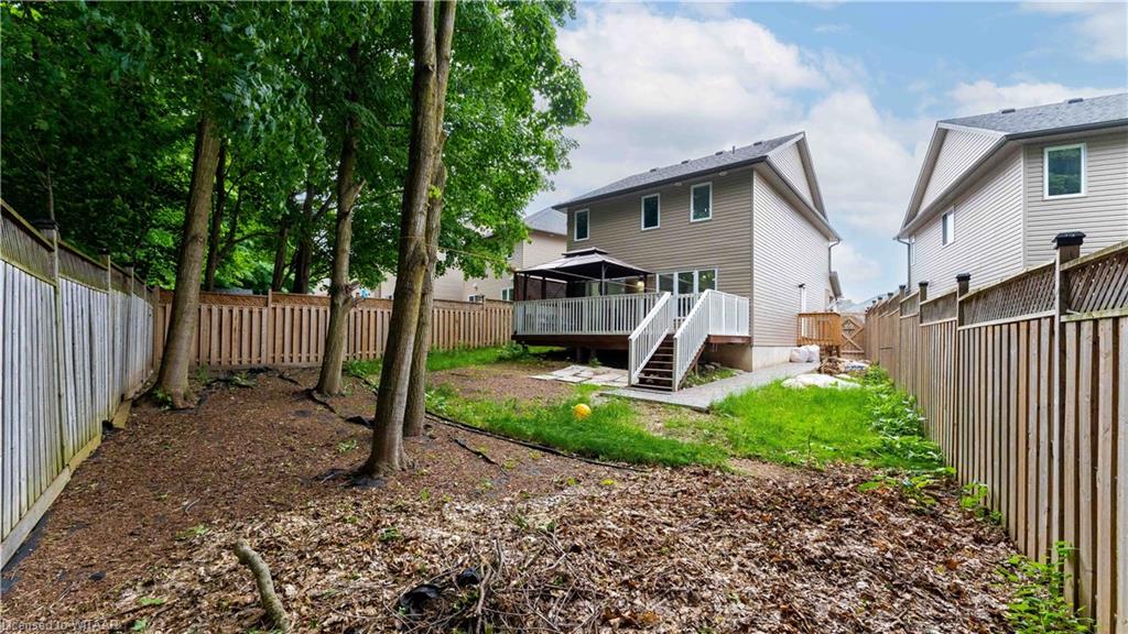 724 Crawford Crescent