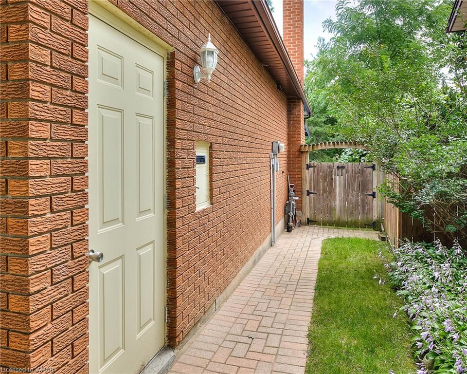 349 Coleridge Place