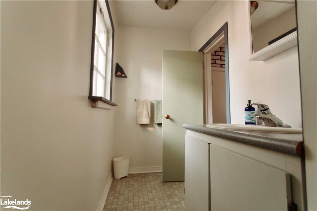 41 66th Street N