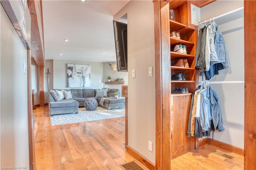 659 Huron Street