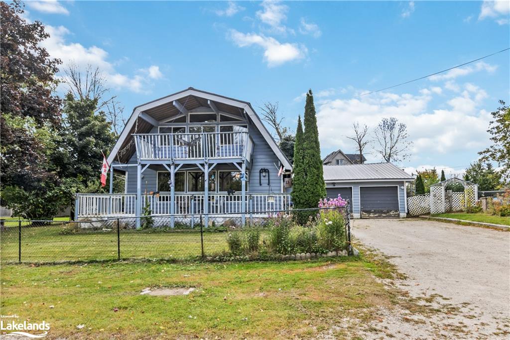 13 Bayview Avenue