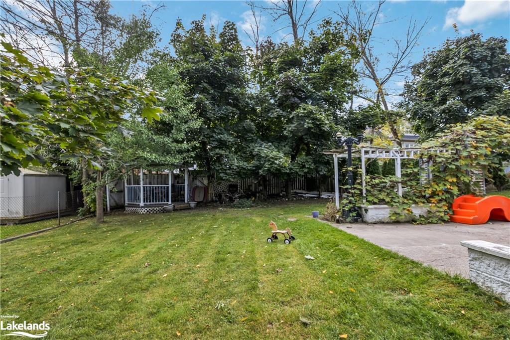 13 Bayview Avenue