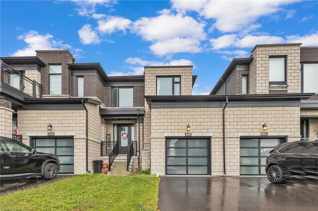 1121 Edinburgh Drive