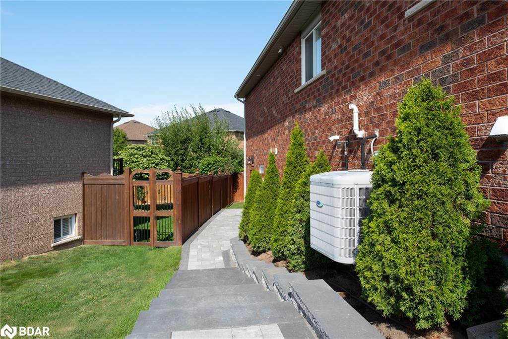 28 Prince Of Wales (Lower) Drive, #Lower B