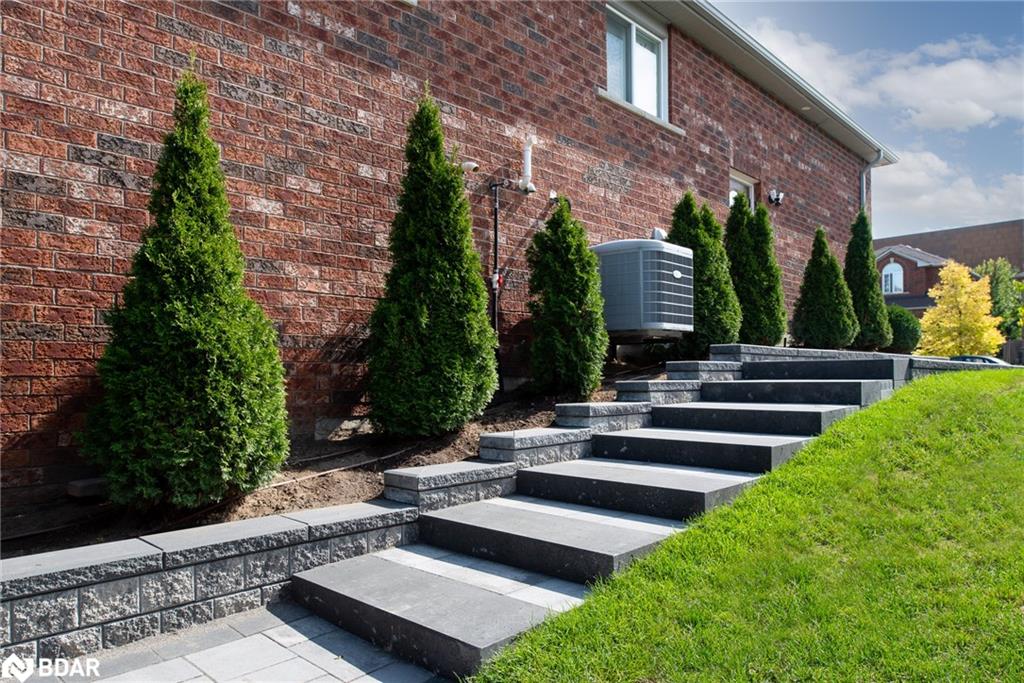 28 Prince Of Wales (Lower) Drive, #Lower B