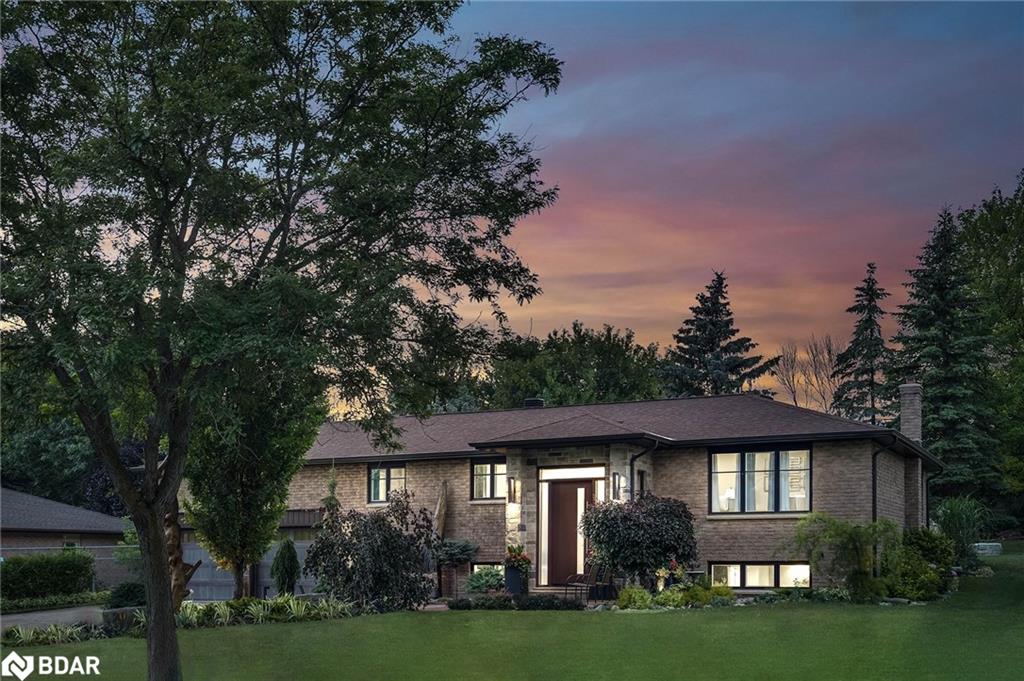 20 Cloverhill Crescent