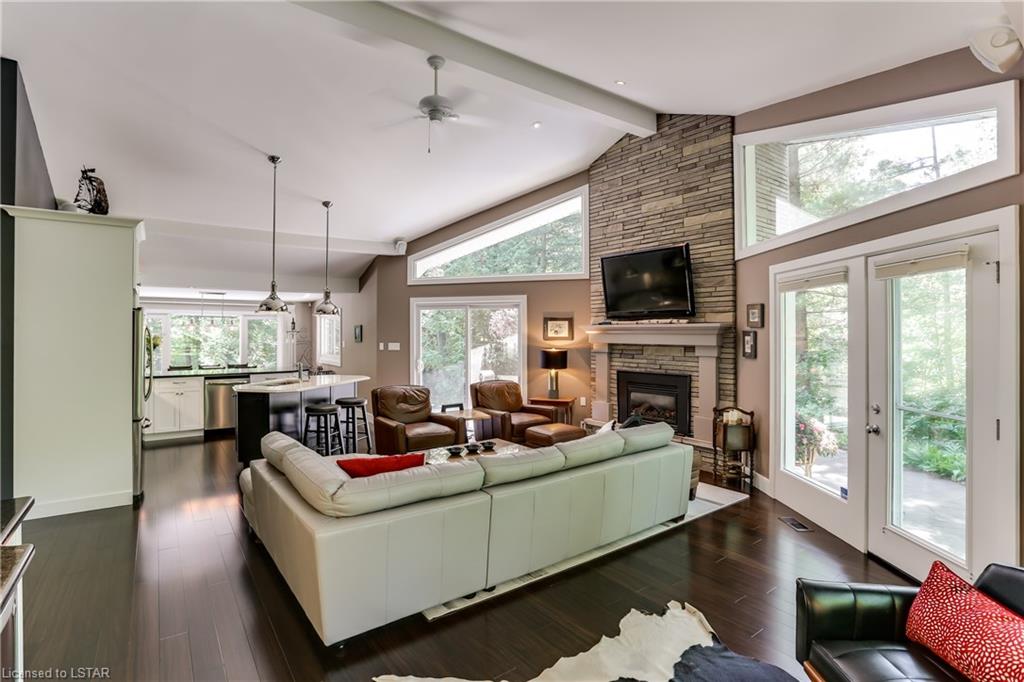 4 Frances Crescent