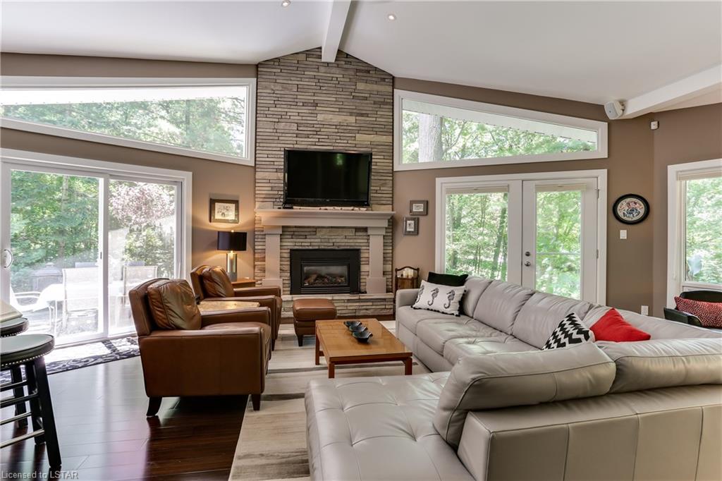 4 Frances Crescent