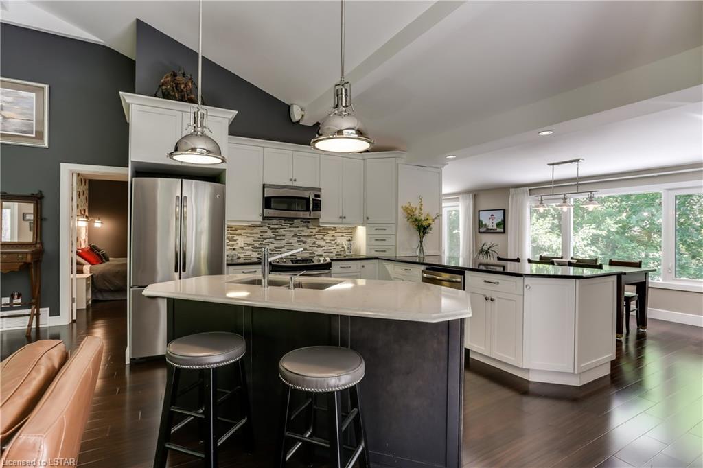 4 Frances Crescent