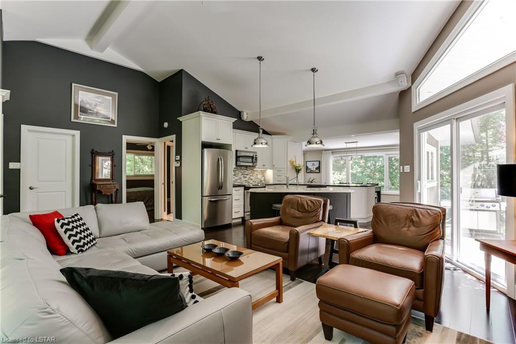 4 Frances Crescent