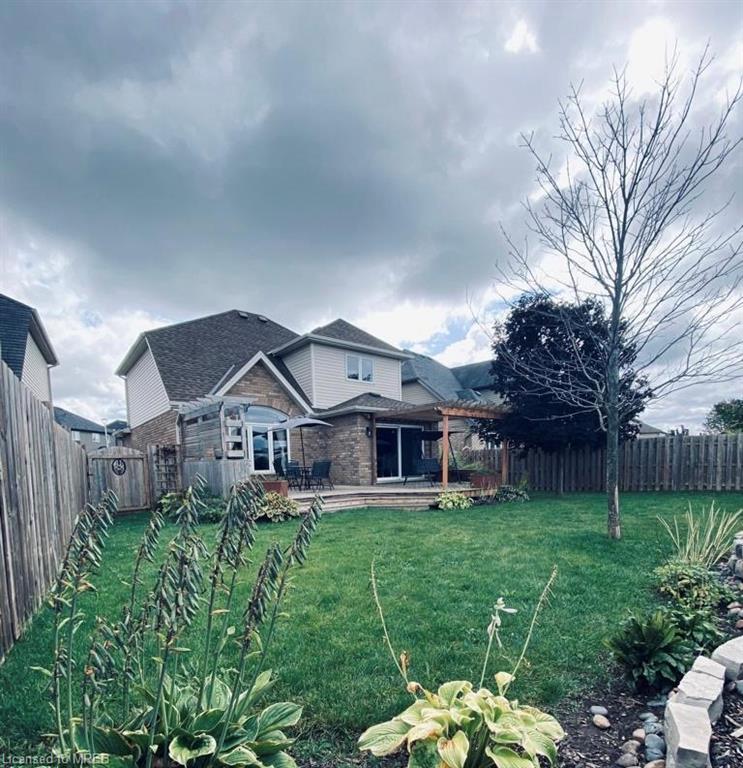 631 Frontenac Crescent