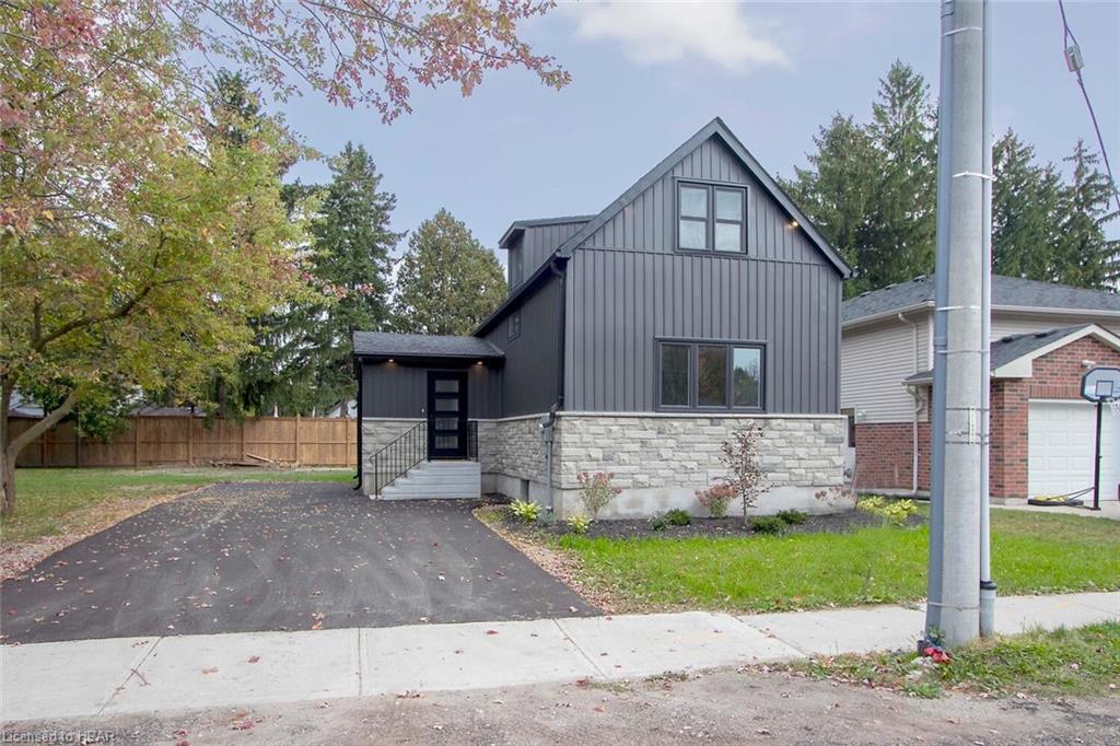 22 Cobourg Lane