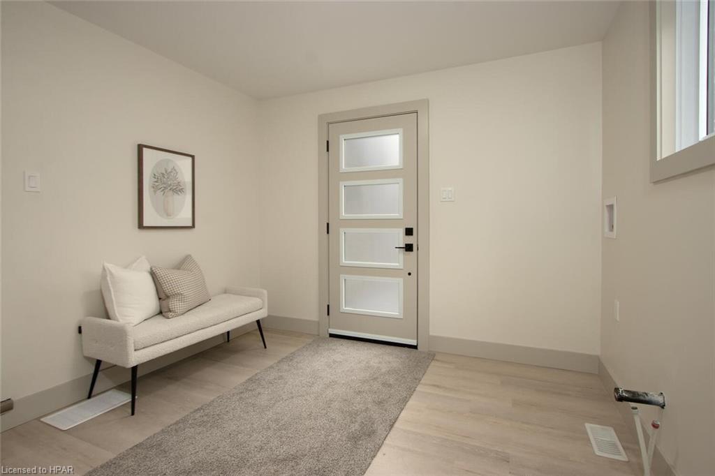 22 Cobourg Lane