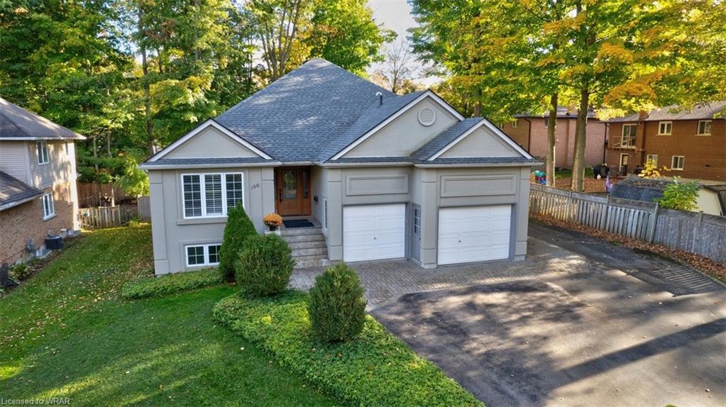 186 Corrie Crescent