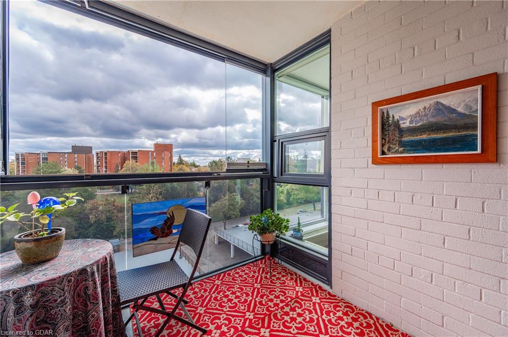 19 Woodlawn Road E, #516