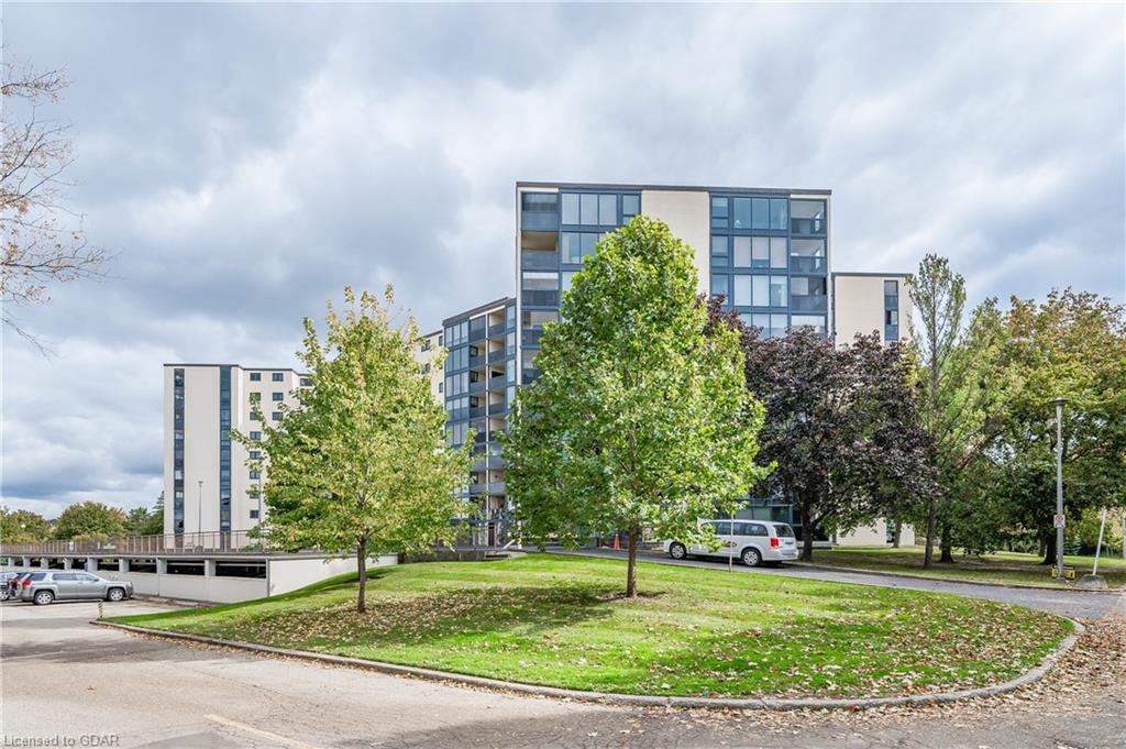 19 Woodlawn Road E, #516
