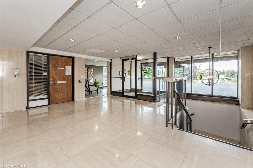 19 Woodlawn Road E, #516