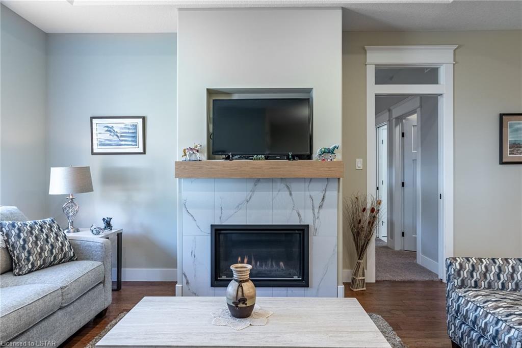 21 Creek Side Place
