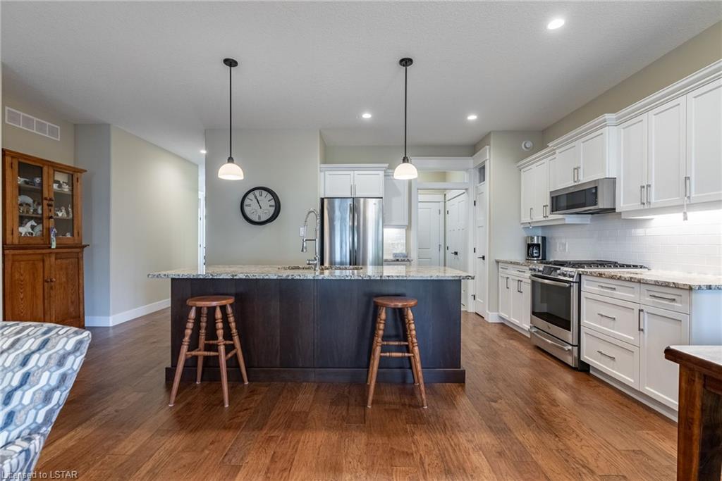 21 Creek Side Place