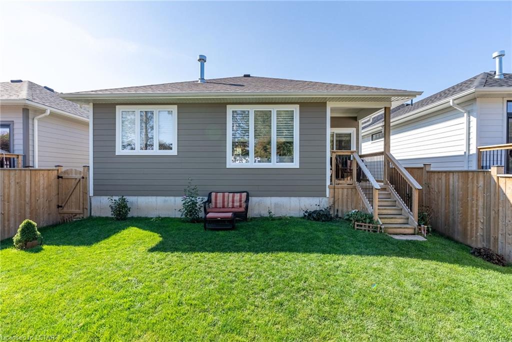 21 Creek Side Place