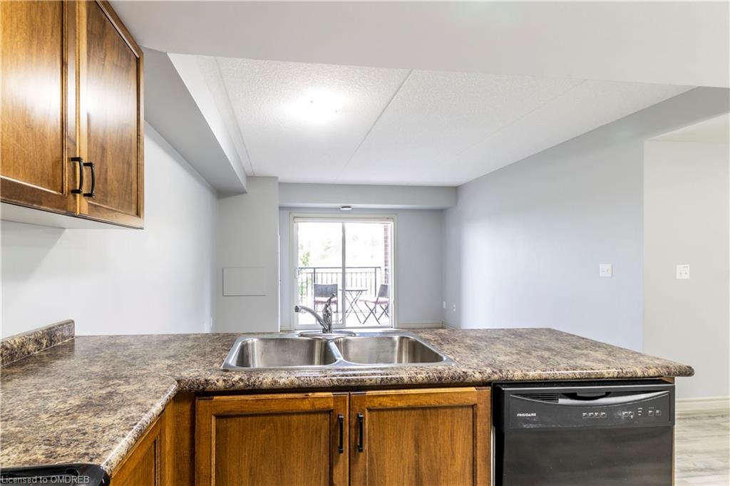 67 Kingsbury Square, #206